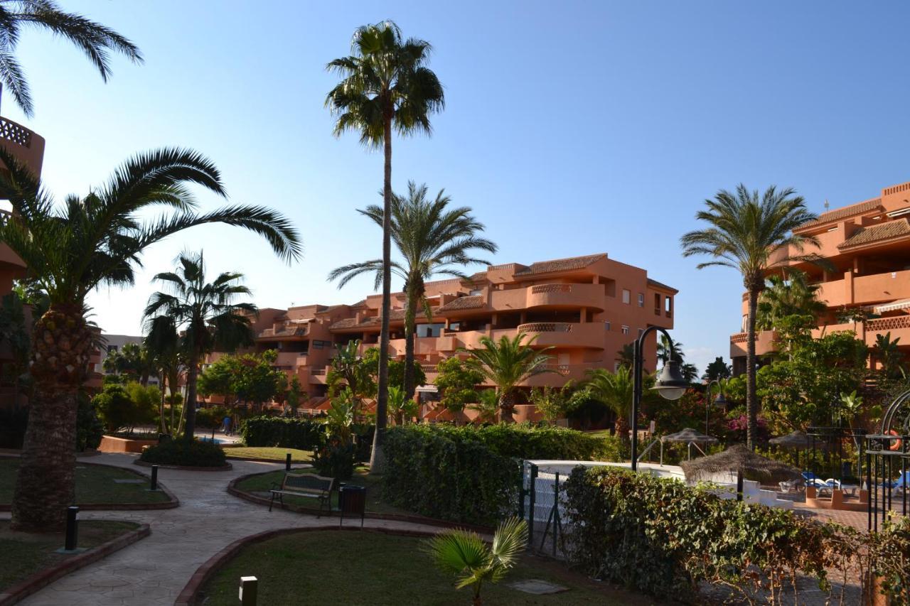 Apartementos Almerimar Golf Екстер'єр фото